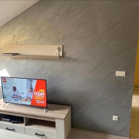 Apartamento Zara Apartman Krusevac - Centar Exterior foto
