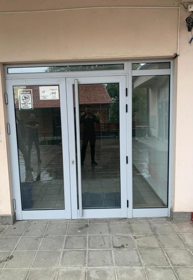 Apartamento Zara Apartman Krusevac - Centar Exterior foto