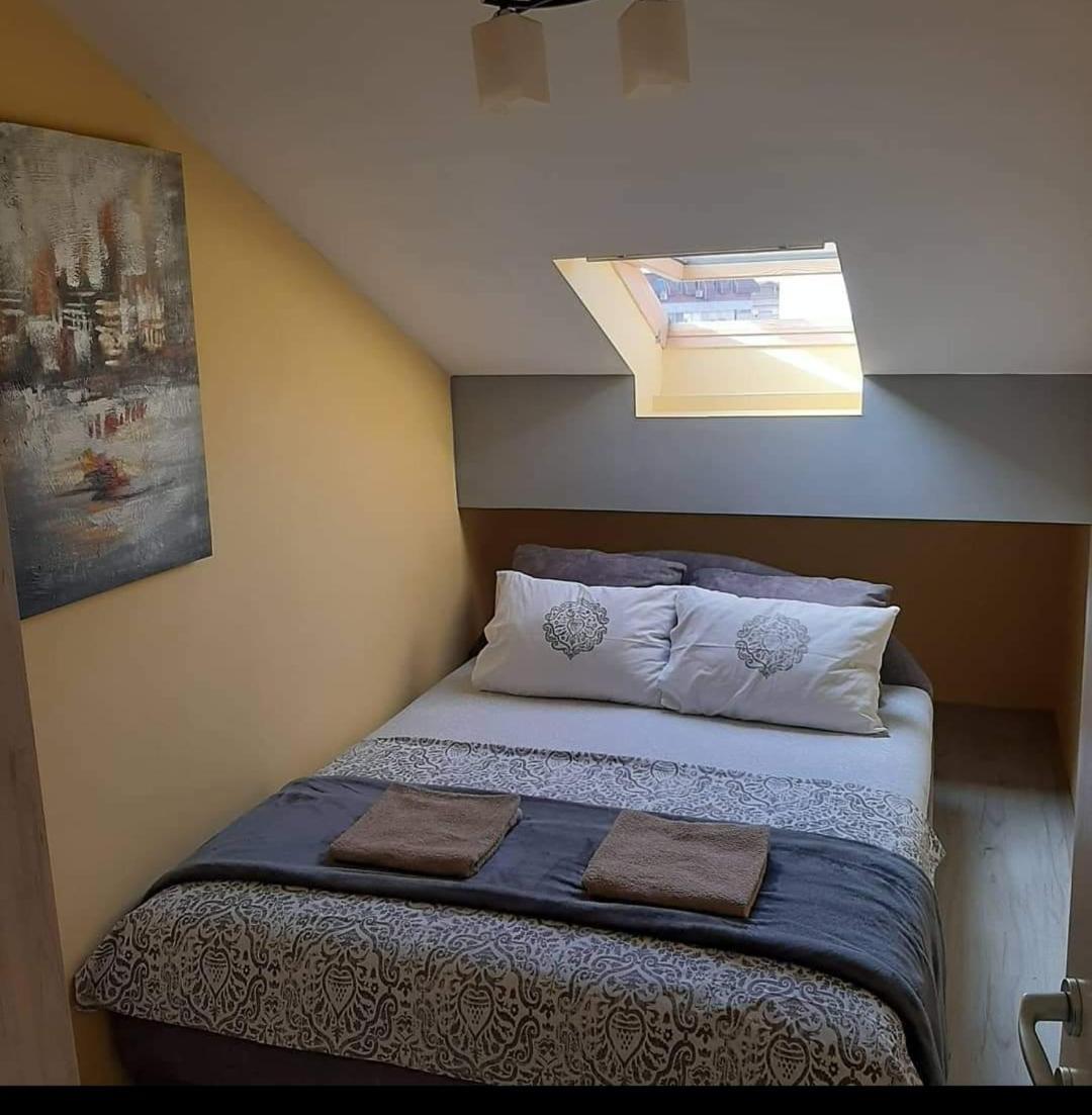 Apartamento Zara Apartman Krusevac - Centar Exterior foto